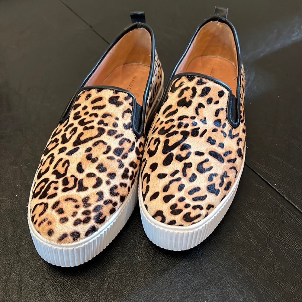 Halogen slip on platform sneakers. Calf hair. Leopard print.